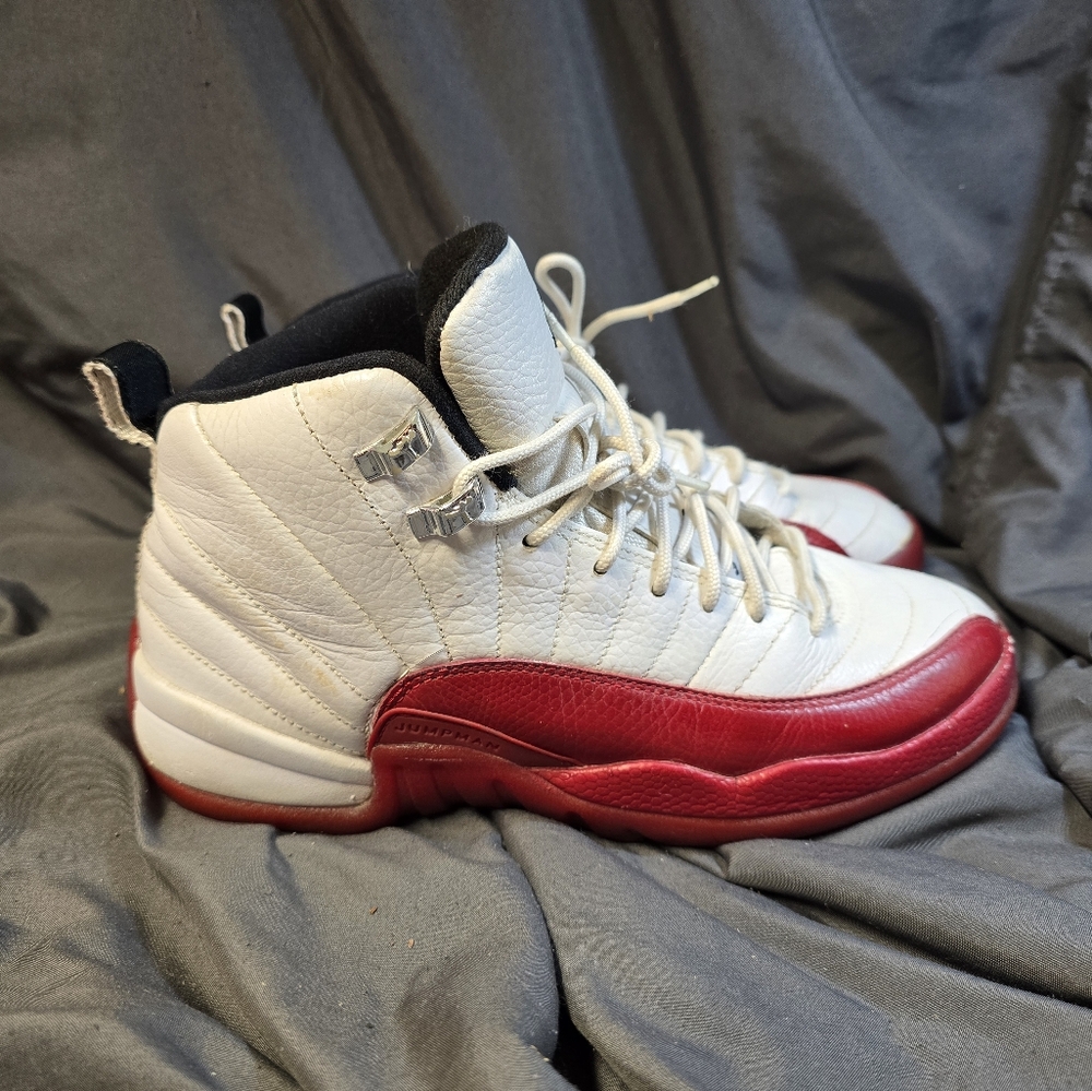 Nike Air Jordan 12 XII Retro 2009 White Black Cherry Red 153265-110 Sz 8.5W /7